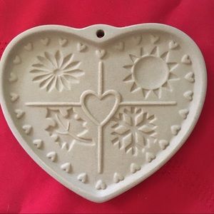 NWOT 1997 Pampered Chef Season of the Heart Stone